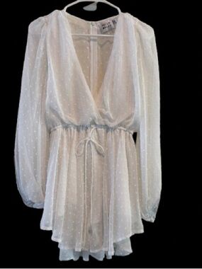 Hello Molly White Sheer Dotted V-Neck Long Sleeve Romper Dress US4